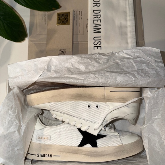 golden goose stardan black and white - Picture 1 of 7